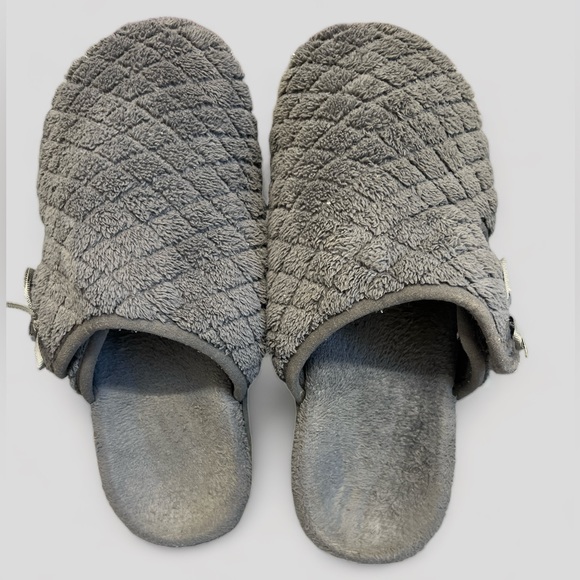 VIONIC Adilyn Orthotic Support Comfort Slipper Quilted Upper Womens Size 8 - Picture 1 of 9